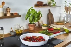 Tefal Natural Chef Koekenpan - Ø 24 Cm 13 Tefal Natural Chef Koekenpan - Ø 24 Cm -Tefal 1200x797 1