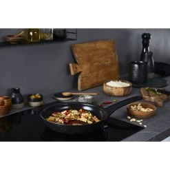 Tefal C41804 Intensity Koekenpan 24 Cm Zwart 7 Tefal C41804 Intensity Koekenpan 24 Cm Zwart -Tefal 3168430315464 4