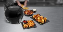 Tefal Airfryer FZ7738 ActiFry Genius + Inhoud 1,2 Kg, Timer, 9 Automatische Menu's, Roerarm-systeem, Zwart 22 Tefal Airfryer FZ7738 ActiFry Genius + Inhoud 1,2 Kg, Timer, 9 Automatische Menu's, Roerarm-systeem, Zwart -Tefal tefal airfryer fz7738 actifry genius inhoud 12 kg timer 9 automatische menus roerarm systeem zwart zwart 3