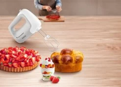 Tefal Handmixer HT450B Prep'Mix 5 Snelheden, 2 Garde En 2 Deeghaken Van Edelstaal, Veelzijdig, Ergonomisch Design, Vaatwasserbestendige Accessoires -Tefal tefal handmixer ht450b prepmix 5 snelheden 2 garde en 2 deeghaken van edelstaal veelzijdig ergonomisch design vaatwasserbestendige accessoires wit 9